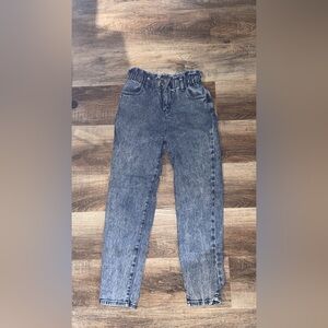 Ruffled waist jeans